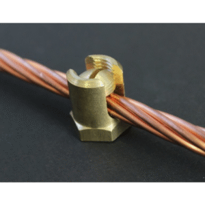 BORNE EN LAITON POUR CÂBLE DE 95 MM² BASE M6